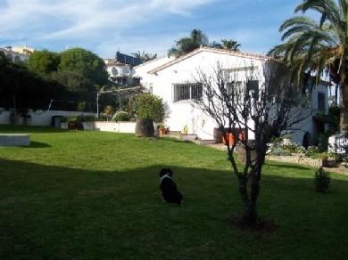 Chalet con 2 dormitorios se vende en Estepona, Costa del Sol