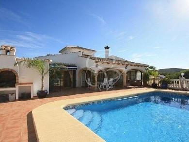 Chalet con 5 dormitorios se vende en Moraira, Costa Blanca