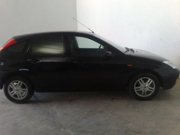 vendo ford en muy buen estado interesados llamar al 650651659