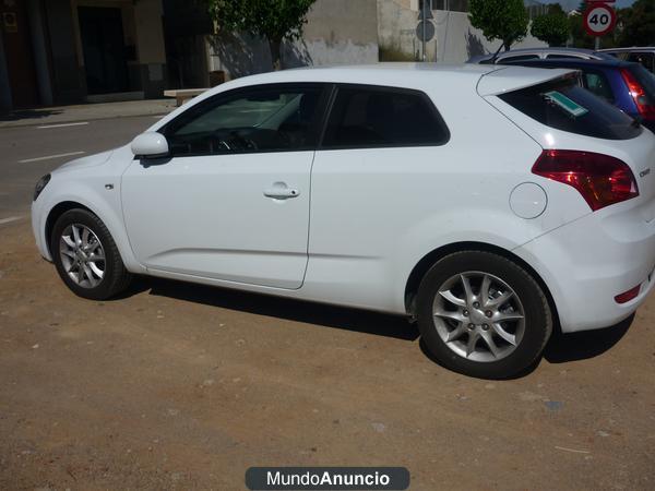 SE VENDE KIA PRO\'CEED AÑO 2010