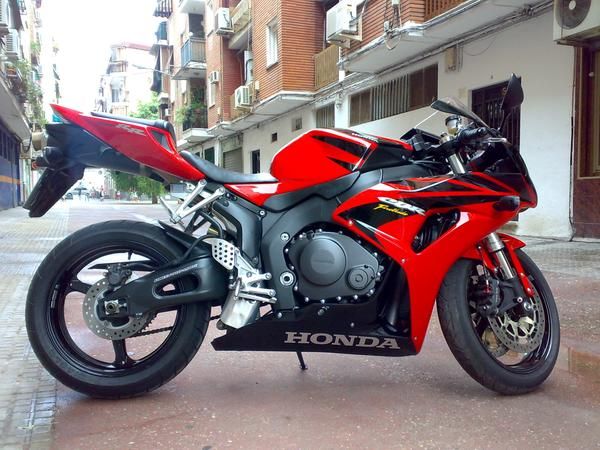 HONDA CBR100RR FireBlade 2006