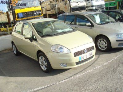 FIAT GRANDE PUNTO 1.3 M-JET DYNAMIC 90CV. - Madrid