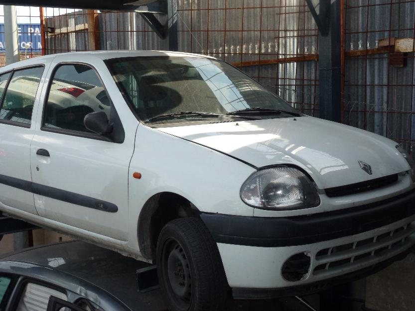 Piezas / Despiece Renault clio 1.2 i