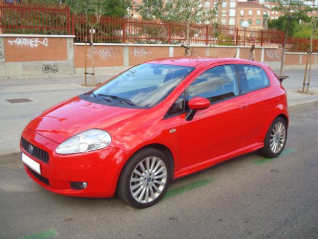 VENDO FIAT GRANDE PUNTO SPORT 3P 1.4cc 95cv año 2008.