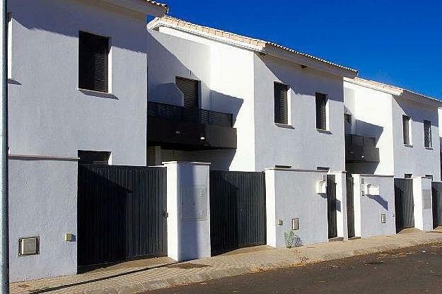 Casa adosada en Carrión de los Céspedes