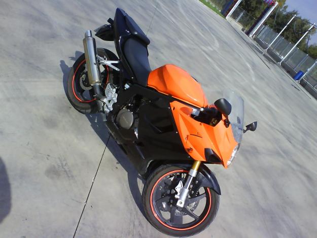 hyosung gtr 125 naranja, economica