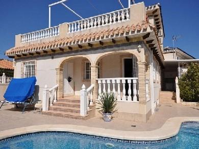 Chalet con 6 dormitorios se vende en La Mata, Costa Blanca