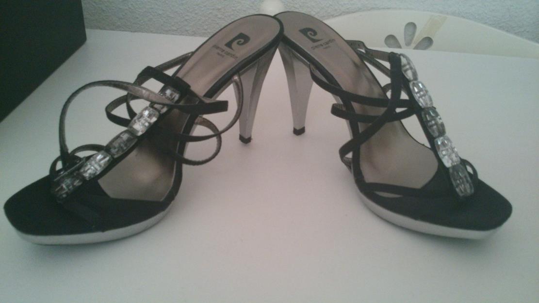 Vendo zapatos-sandalias de chica varias marcas,nuevos