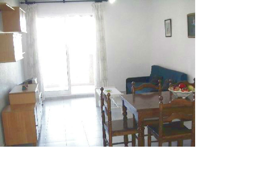 Apartamento 2 dormitorios con garaje.