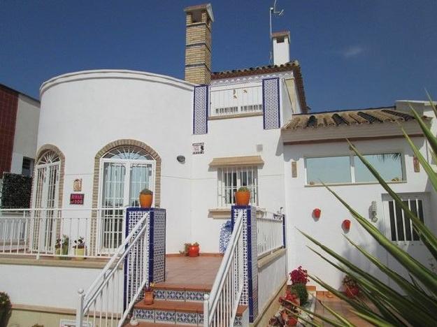 Chalet en venta en Villamartin, Alicante (Costa Blanca)