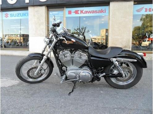 HARLEY DAVIDSON Sportster 883 Low