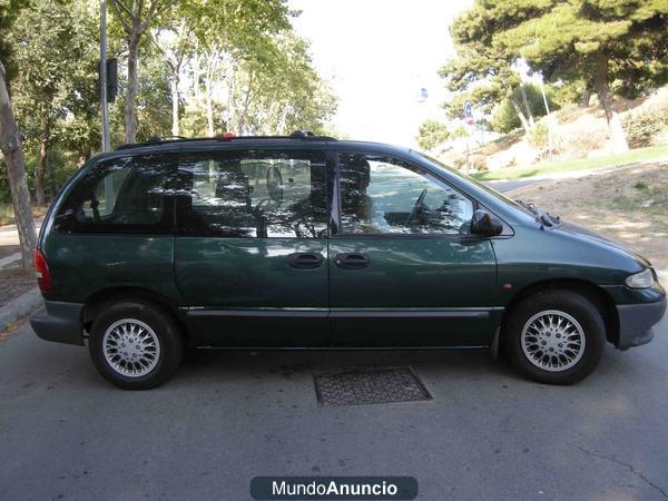 Monovolumen Chrysler Voyager SE