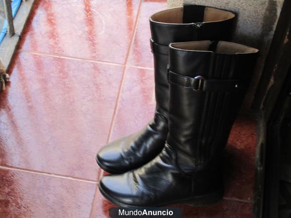 BOTAS DE PIEL CLARKS MUJER