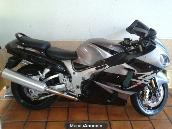 SE VENDE MOTO SUZUKI 1300 R HAYABUSA