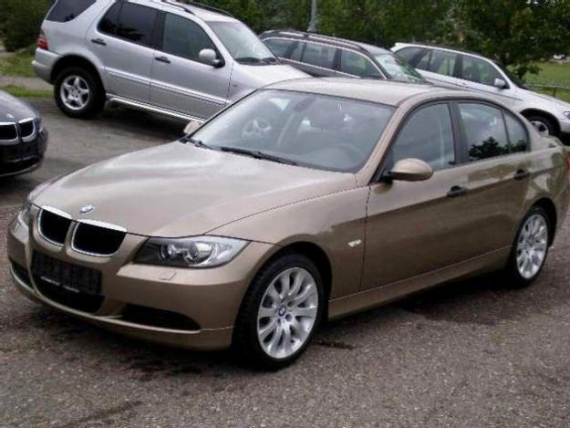 Venta de coche BMW 320d E90 163cv '07 en Zaragoza