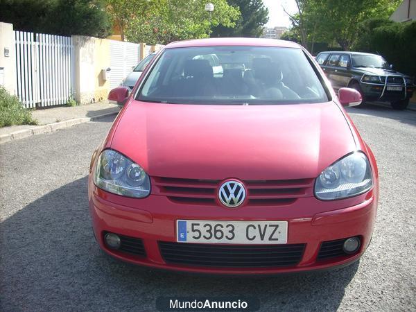 VOLKSWAGEN  GOLF EN PERFECTO ESTADO