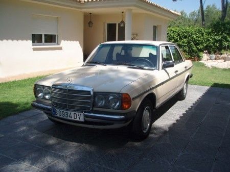 MERCEDES 300 123 - TARRAGONA