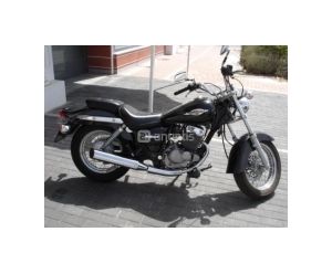 SUZUKI MARAUDER 125