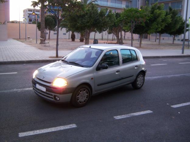 Vendo Renault Clío Alizé  1.9 D