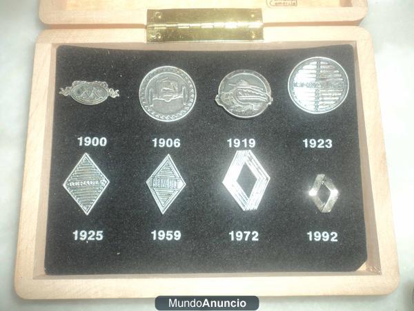 COLECCIÓN 8 INSIGNIAS PINS DE RENAULT