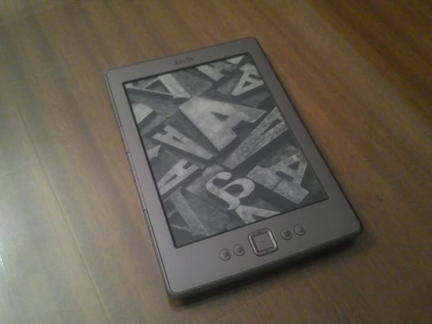 Kindle 4 + 14.000 libros electronico