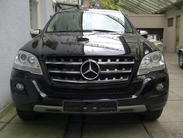 Mercedes-Benz ML 320 CDI negro