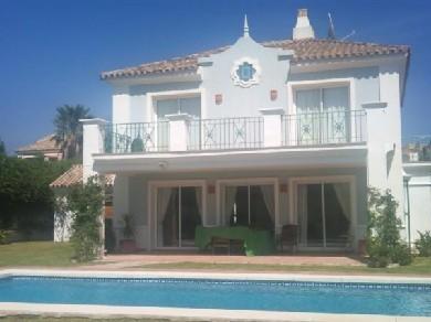 Chalet con 3 dormitorios se vende en Manilva, Costa del Sol