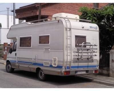 Autocaravana capuchina Elnag king 641