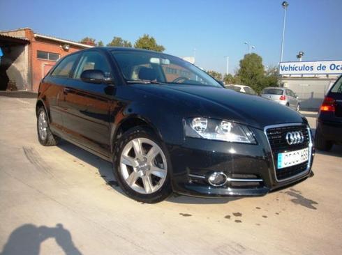 Audi A3 Attraction 1.6 tdi 105 cv