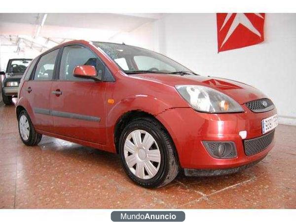 Ford Fiesta 1.4 Futura 5 PUERTAS