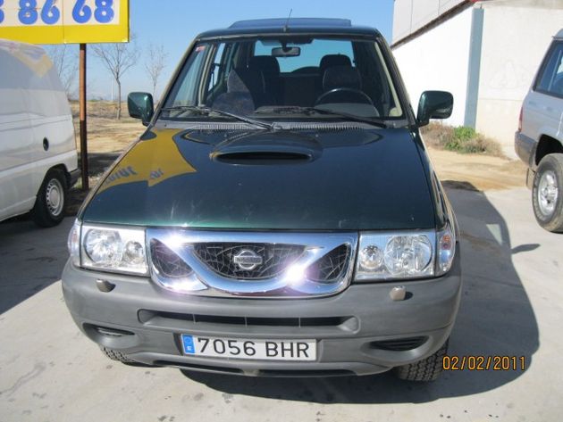 NISSAN Terrano 2.7 TDi Luxury