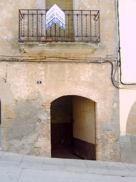 Ocasión! Vendo casa de pueblo en Lerida!