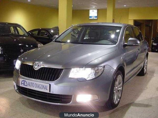 Skoda Superb TDI 170CV/LIBRO REV/PIEL/XENO