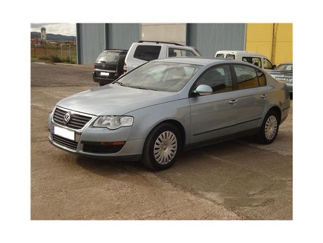 VOLKSWAGEN Passat 2.0TDI Advance