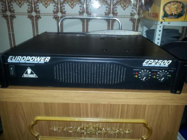 Etapa behringer Ep-2500 120 voltios