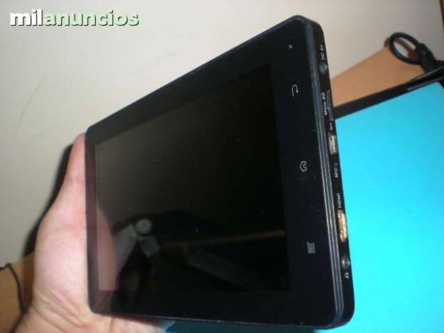 Tablet ICOO D70W + Accesorios (7' con Android 4.0.4)