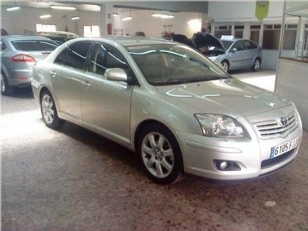 TOYOTA AVENSIS 2.0 D4D EXECUTIVE 4P. - Madrid