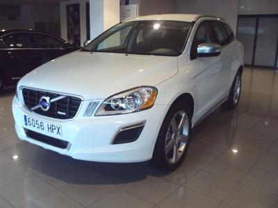 Volvo xc60 d4 r-design