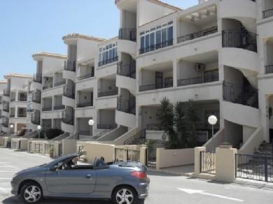 Apartamento con 2 dormitorios se vende en Punta Prima, Costa Blanca