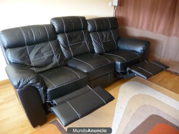 Excelente sofa de piel con dos plazas relax se vende