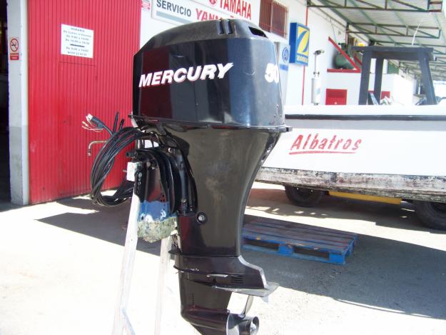 Vendo motor mercury 50 caballos 4 tiempos