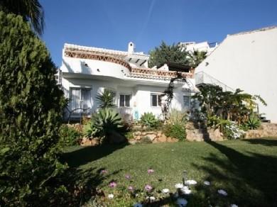 Chalet con 4 dormitorios se vende en Mijas Costa, Costa del Sol