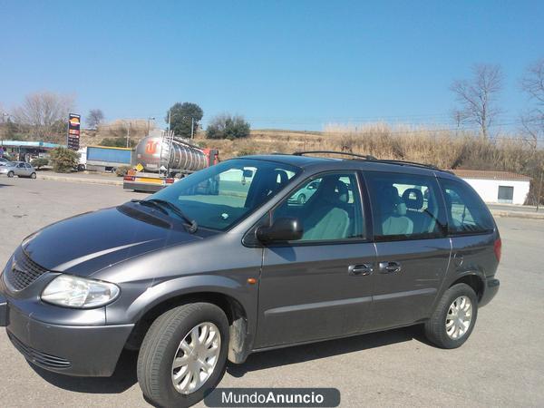 Chrysler VOYAGER 2.5 CRD SE 143 cv