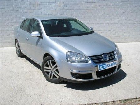 VOLKSWAGEN JETTA 1.9TDI ADVANCE - Leon