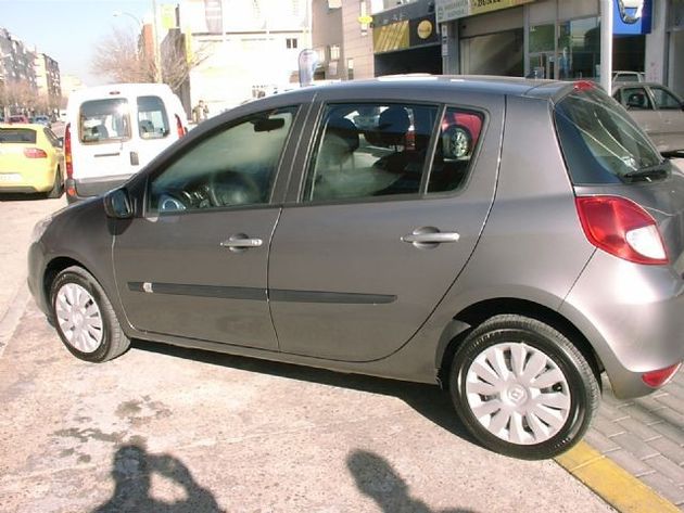 RENAULT CLIO 1.2 16V CONFORT EXPRESS.