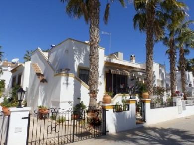 Bungalow con 2 dormitorios se vende en Playa Flamenca, Costa Blanca