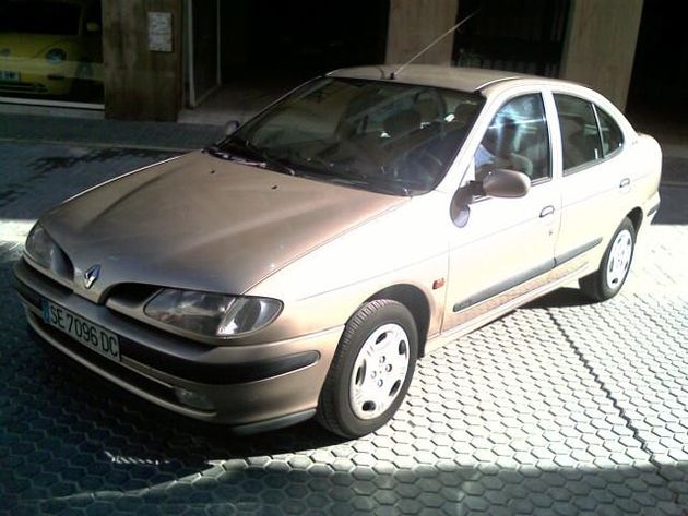 RENAULT MEGANE  CLASSIC 1.6 EUROPA