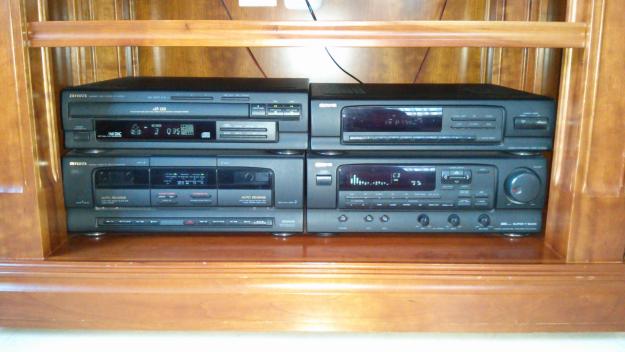 Ampli, lector cds, doble pletina, radio, mando a distancia: AIWA