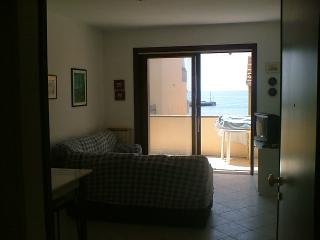 Apartamento : 4/5 personas - vistas a mar - castiglione della pescaia  grosseto (provincia de)  toscana  italia