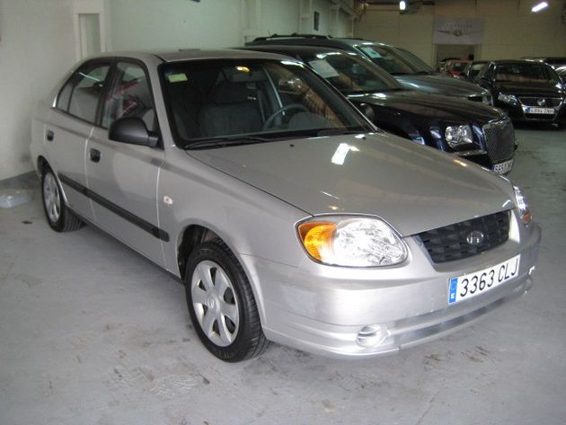 HYUNDAI Accent 1.6i GLS